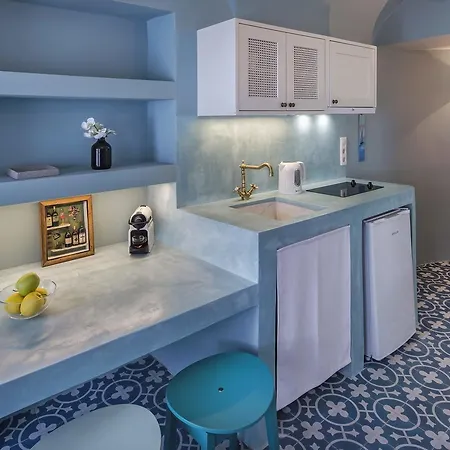 Dimael Mansion * Fira (Santorini)